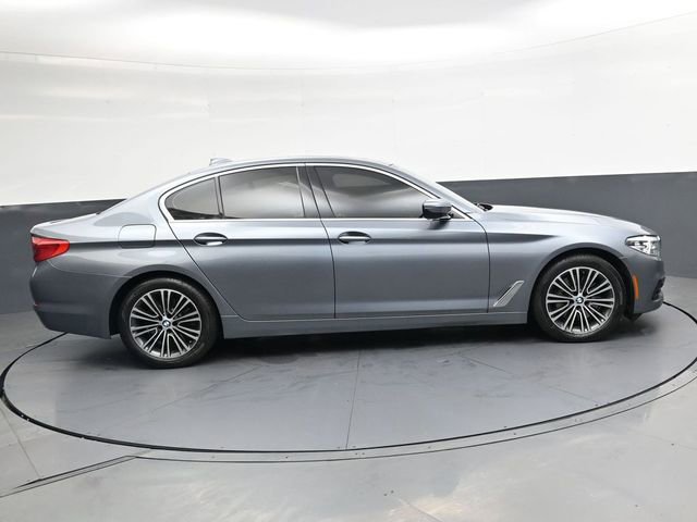 Used 2019 BMW 530i xDrive w/ Convenience Package AWD/4WD image 3