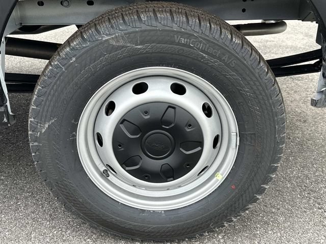 New 2026 Ford Transit 250 148 Medium Roof w/ HVAC Trade Package RWD image 17