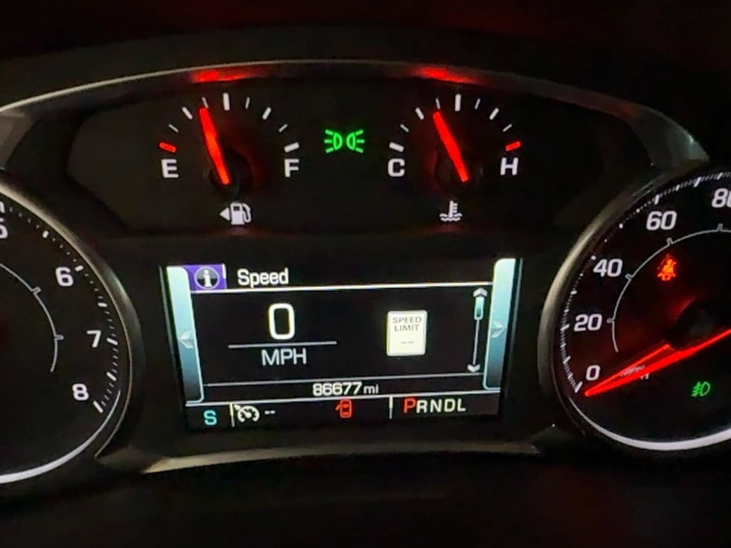 Used 2019 GMC Acadia SLT w/ LPO, Black Accent Package AWD/4WD image 16