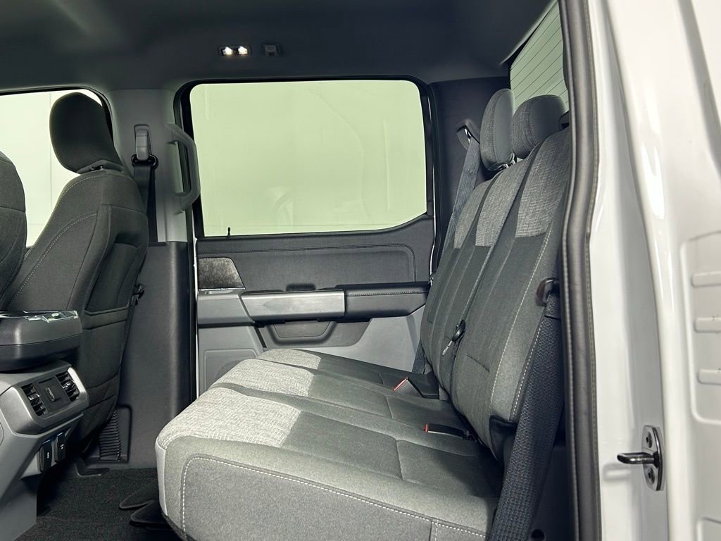 Used 2022 Ford F150 Lightning XLT image 16