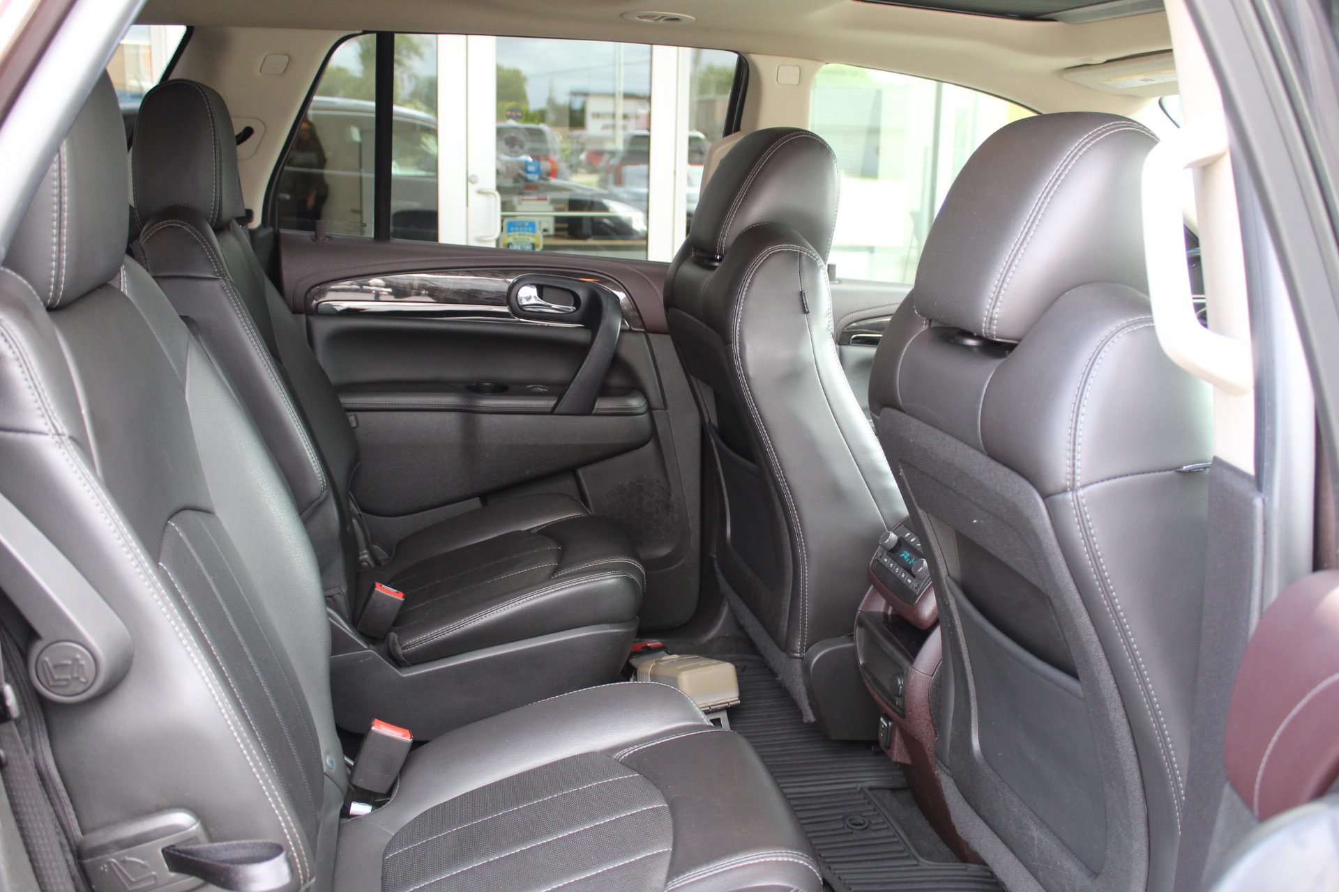 Used 2015 Buick Enclave Premium w/ Trailering Package AWD/4WD image 13