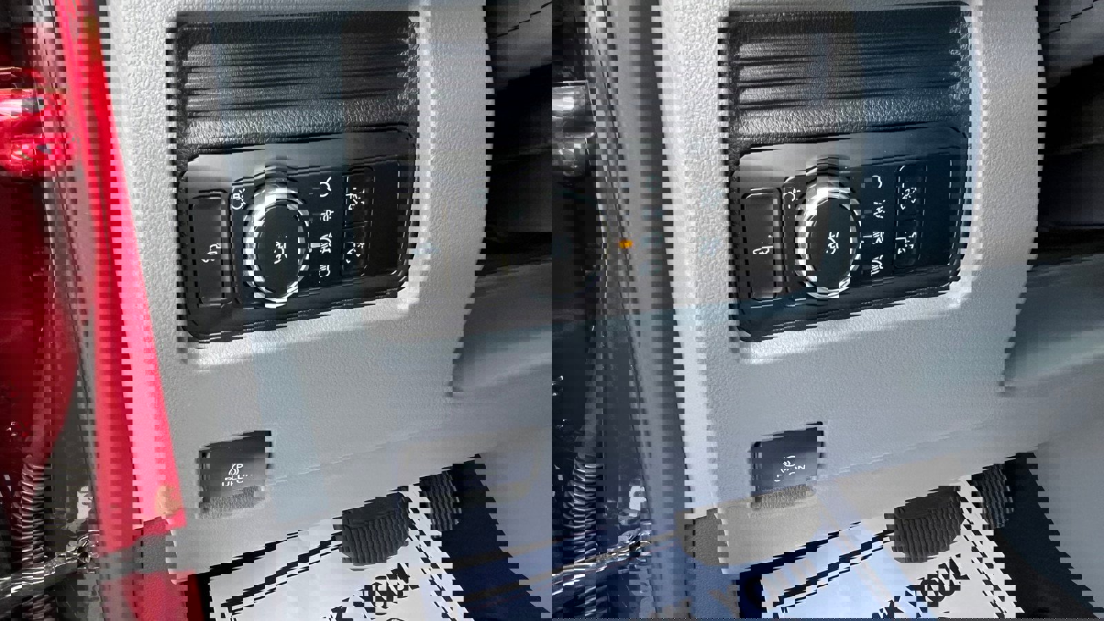 Used 2026 Ford F350 XLT image 12