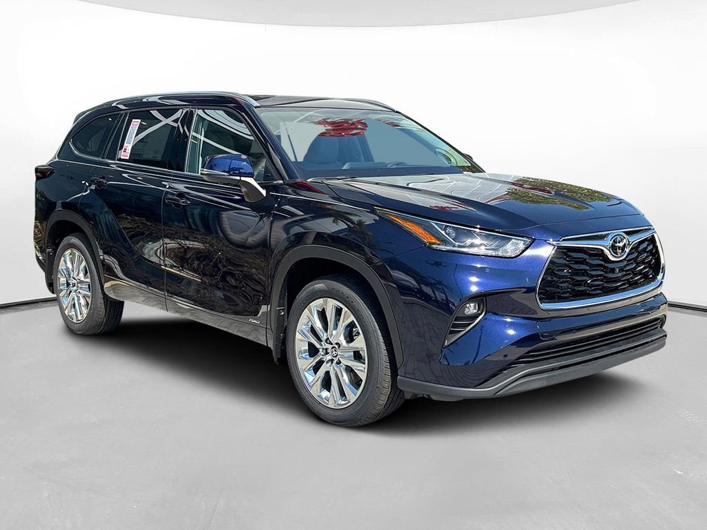 New 2026 Toyota Highlander Limited image 3