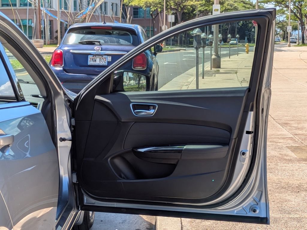 Used 2019 Acura TLX image 11