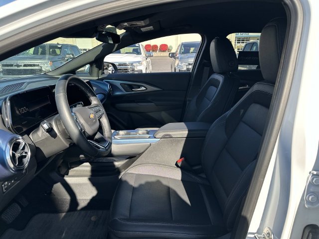 Certified 2024 Chevrolet Equinox EV LT FWD image 17