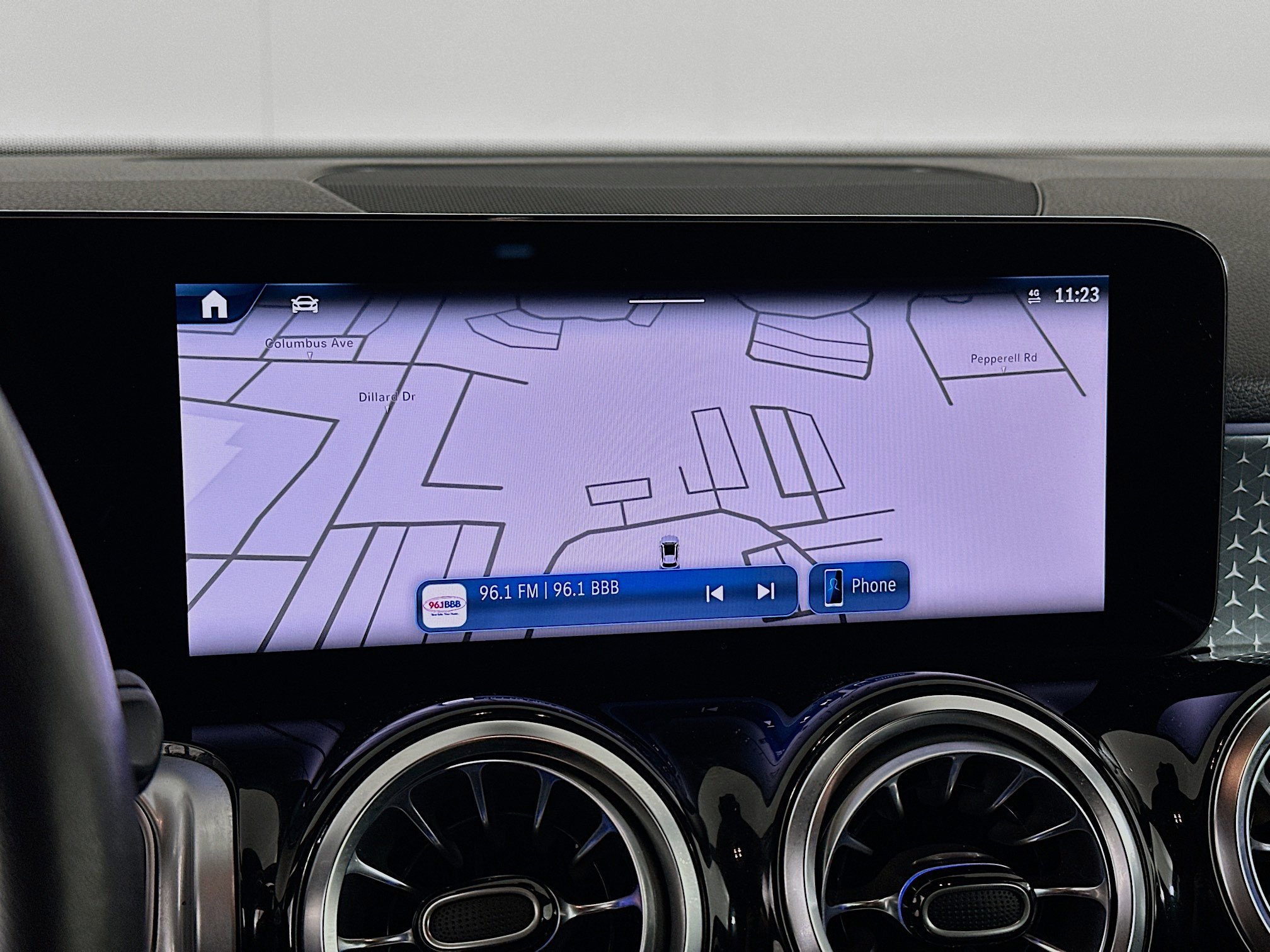 Used 2024 Mercedes-Benz GLB 250 4MATIC image 22