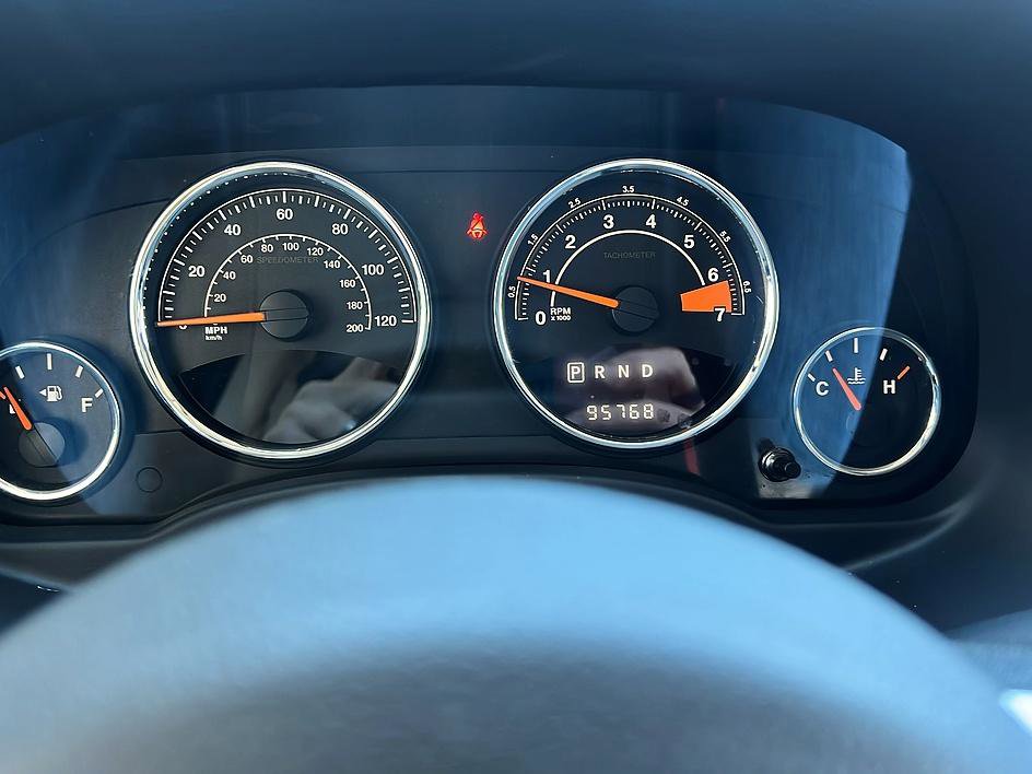 Used 2016 Jeep Compass Latitude image 16