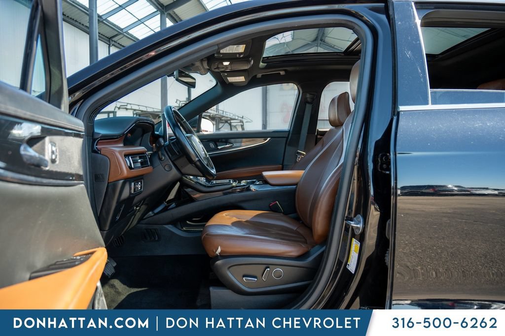Used 2023 Lincoln Nautilus Reserve AWD/4WD image 6