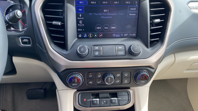 Used 2023 GMC Acadia Denali w/ Denali Technology Package AWD/4WD image 13