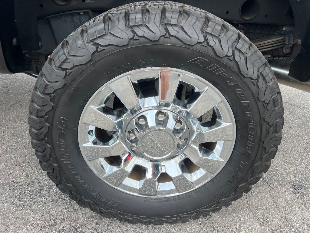 Used 2015 GMC Sierra 2500 Denali w/ Driver Alert Package AWD/4WD image 43
