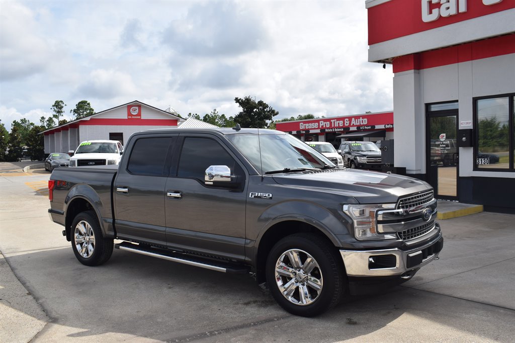 Used 2018 Ford F150 Lariat w/ Equipment Group 502A Luxury image 2