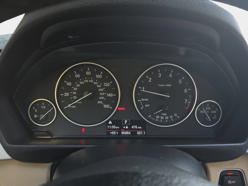 Used 2013 BMW 328i xDrive Sedan AWD/4WD image 21
