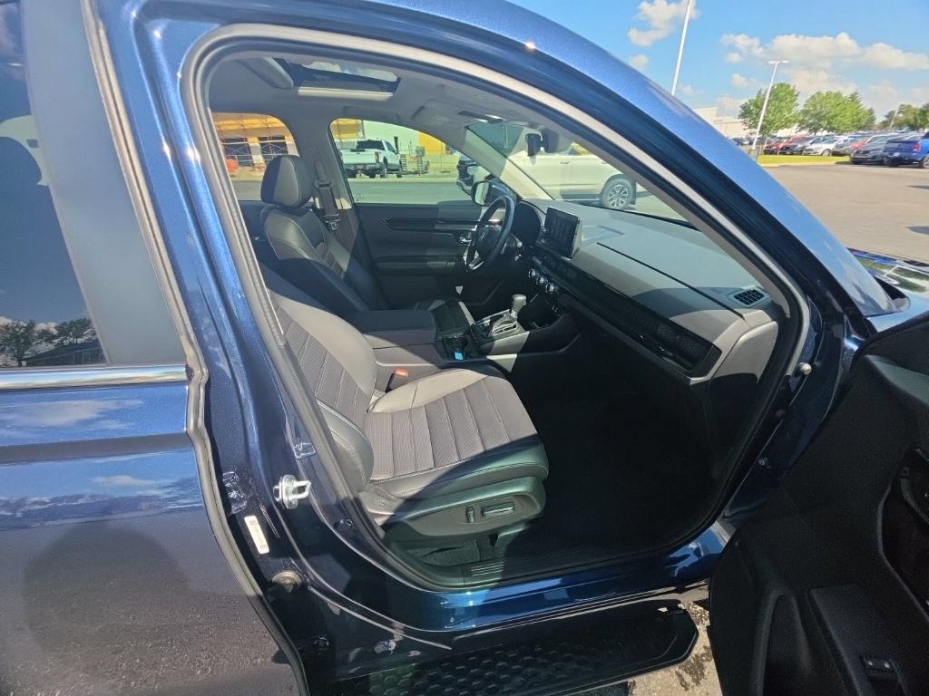 Certified 2025 Honda CR-V EX-L image 32