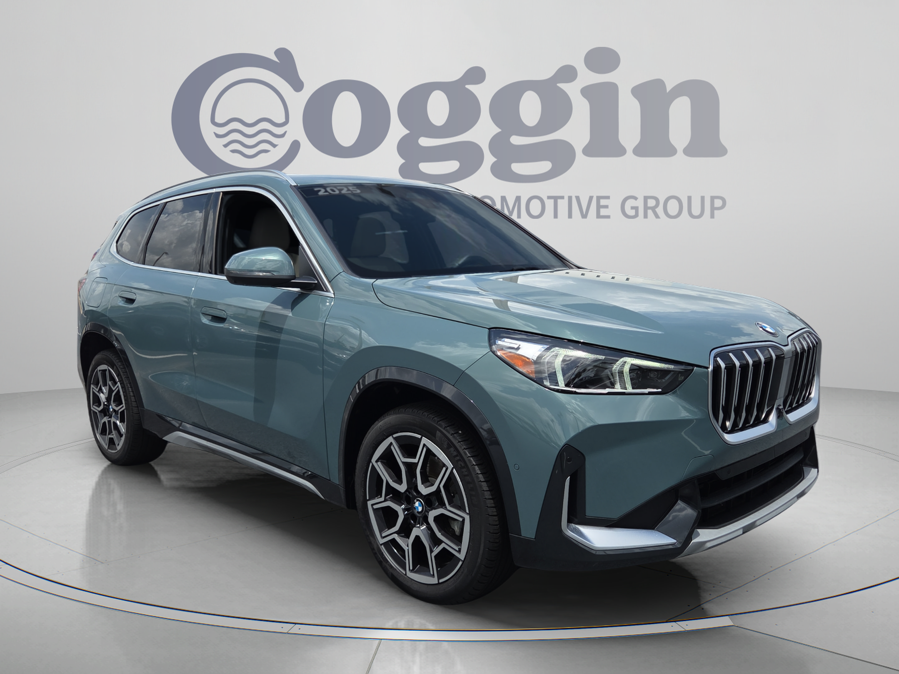 Used 2025 BMW X1 xDrive28i w/ Technology Package AWD/4WD image 7