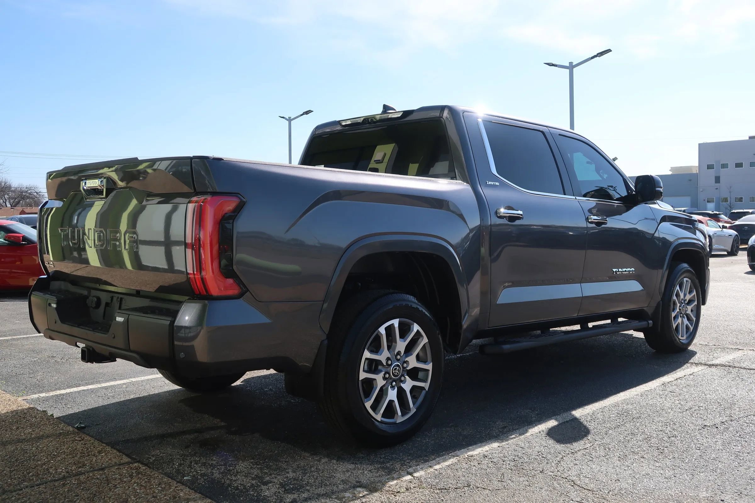 Used 2025 Toyota Tundra Limited image 14