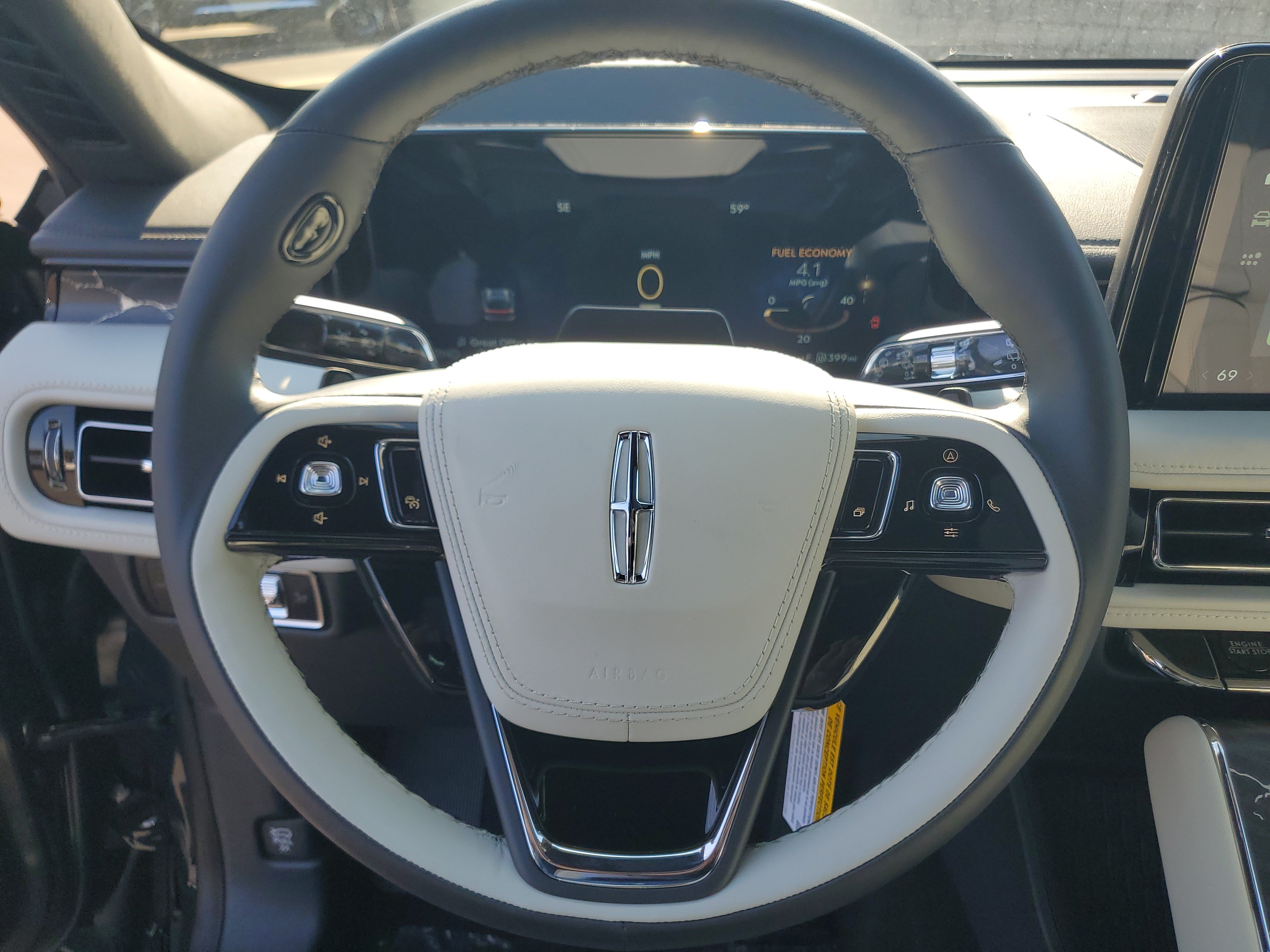 New 2027 Lincoln Aviator Black Label AWD/4WD image 15