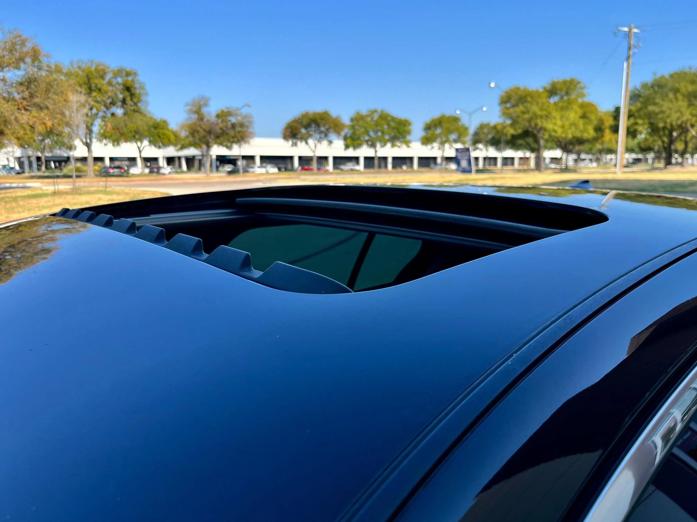 Used 2019 INFINITI Q50 Luxe w/ Essential Package (3.0T Luxe) RWD image 34