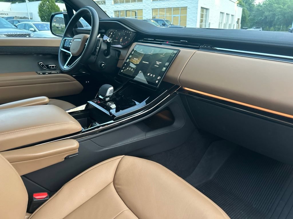 Certified 2025 Land Rover Range Rover Sport SE AWD/4WD image 20