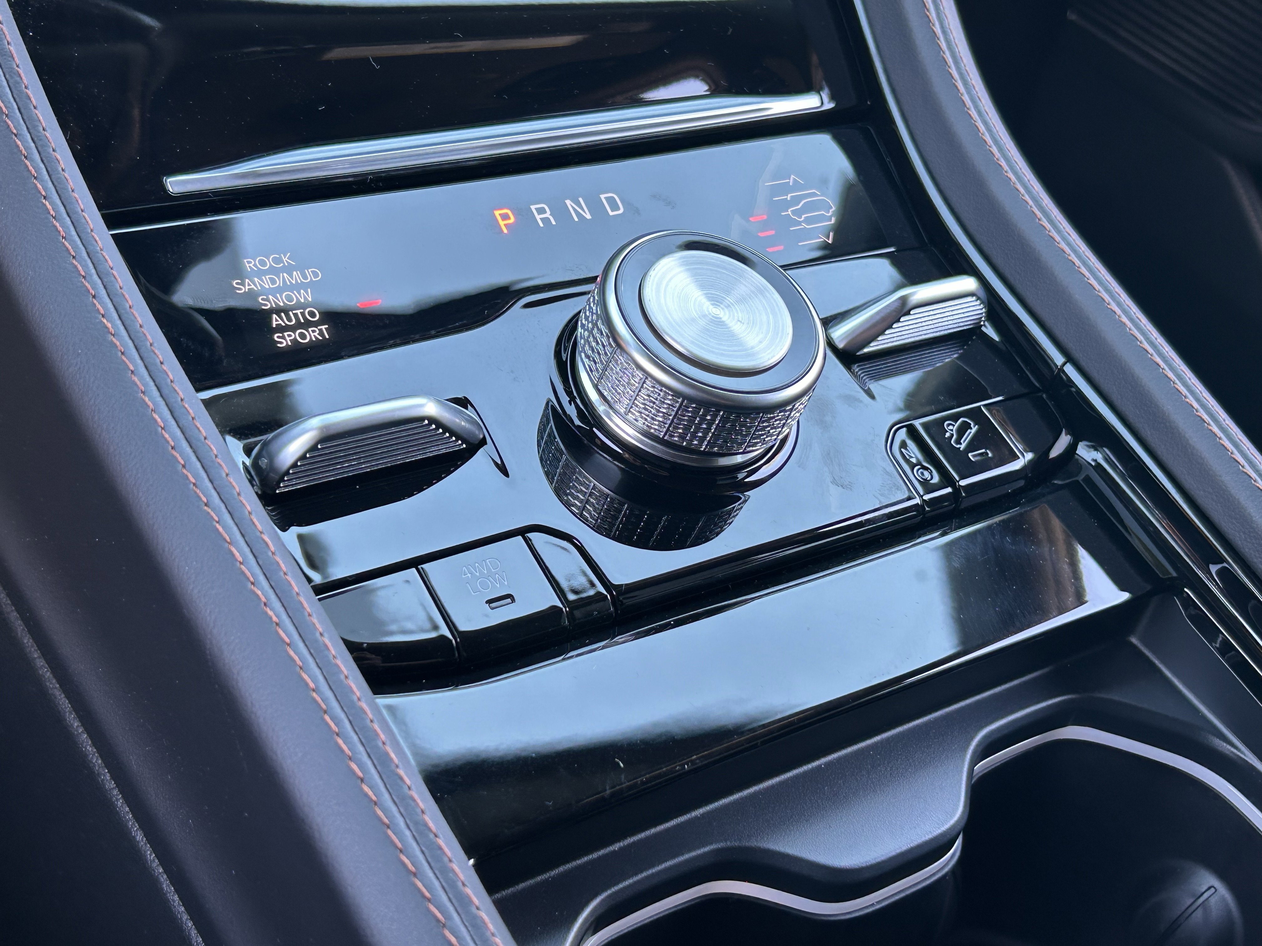 Used 2026 Jeep Grand Cherokee L Summit AWD/4WD image 28