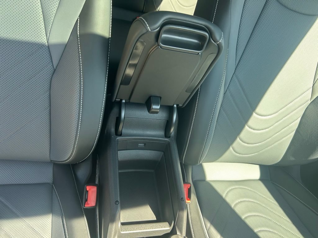 New 2026 Volkswagen Tiguan SE R-Line FWD image 41
