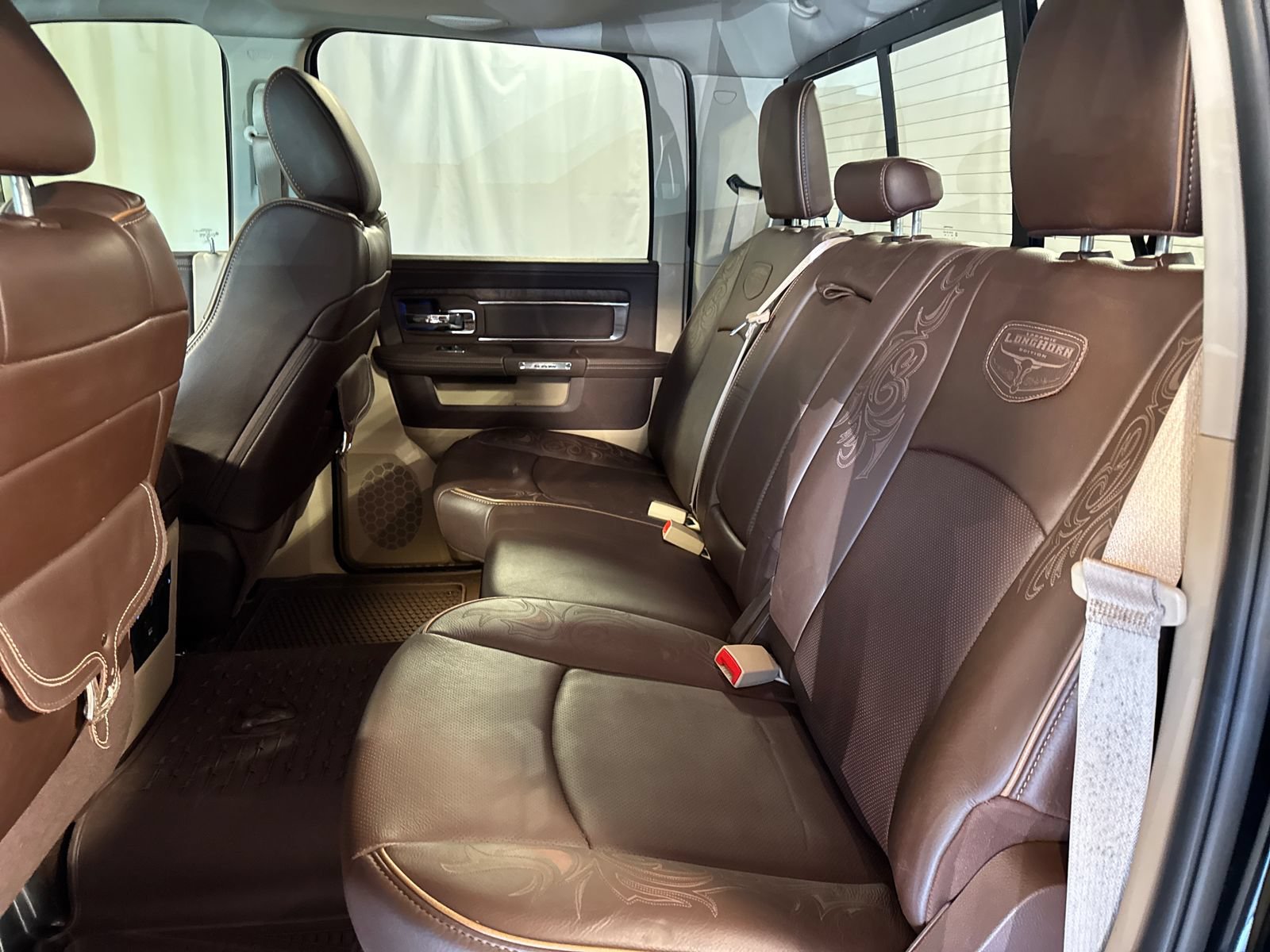 Used 2015 RAM 3500 Laramie Longhorn AWD/4WD image 5
