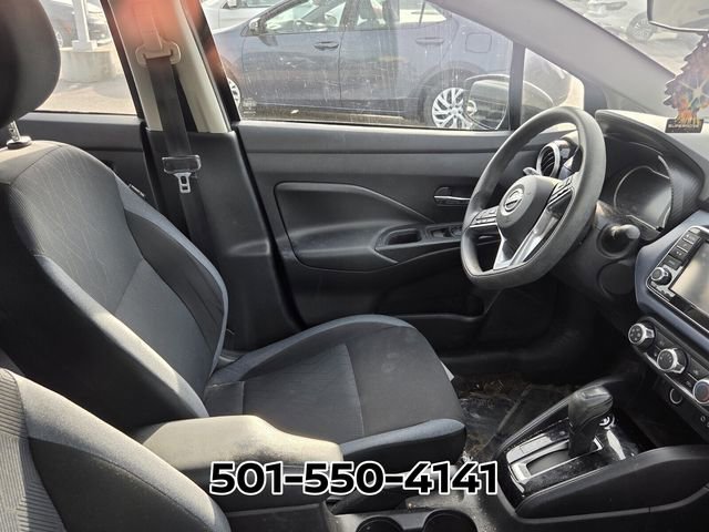 Used 2023 Nissan Versa SV image 9