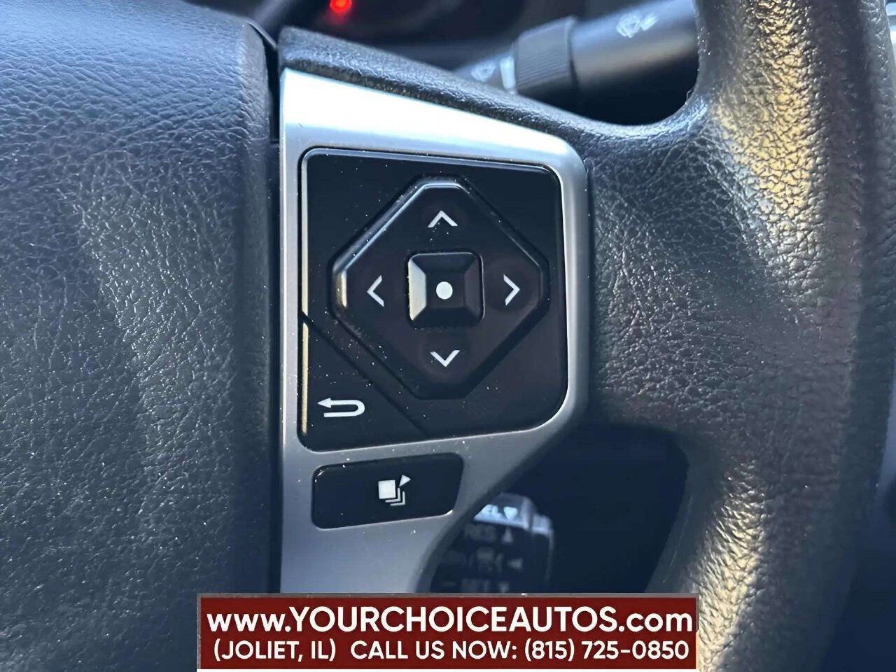 Used 2018 Toyota Tundra SR5 AWD/4WD image 9