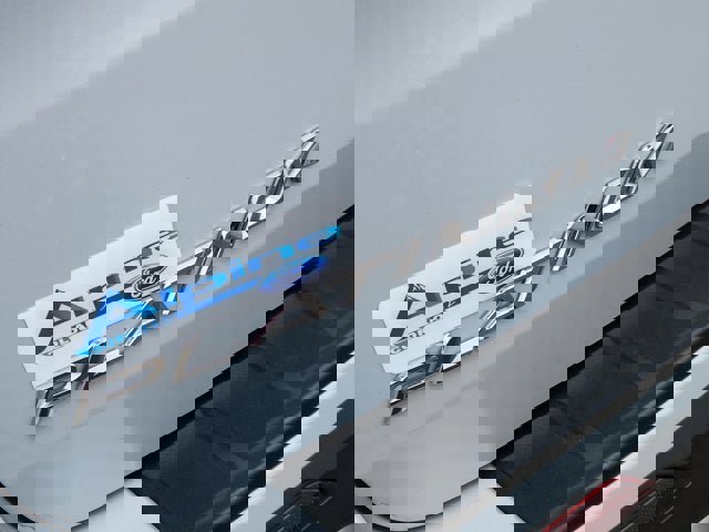 Used 2025 Ford Explorer Platinum w/ LUX Leather Package image 16