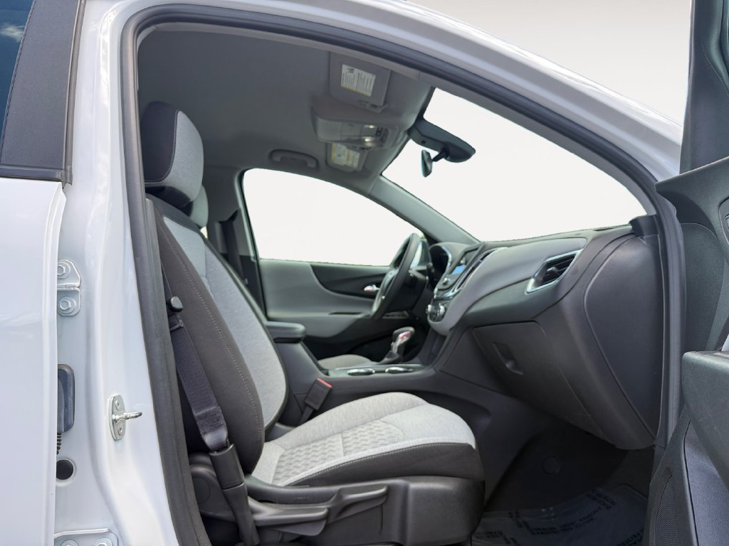 Used 2023 Chevrolet Equinox LS w/ LPO, Floor Liner Package AWD/4WD image 15