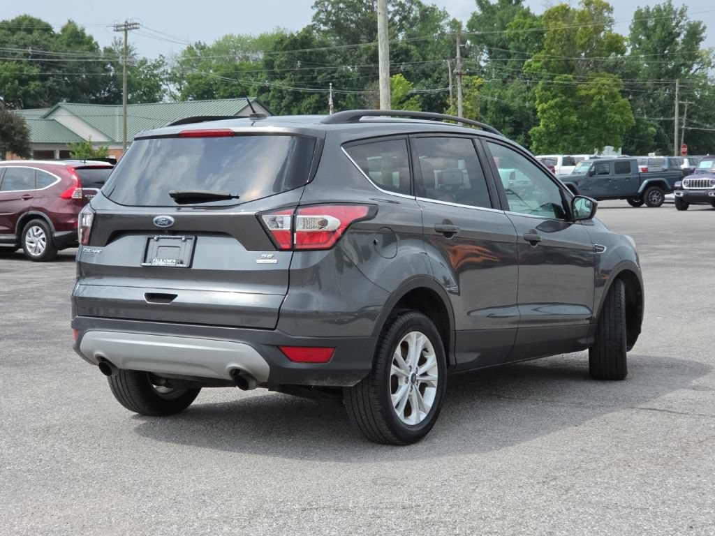 Used 2018 Ford Escape SE FWD image 7