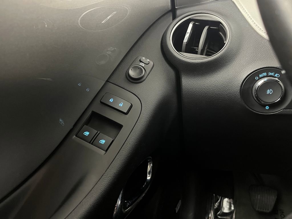 Used 2013 Chevrolet Camaro LT RWD image 22