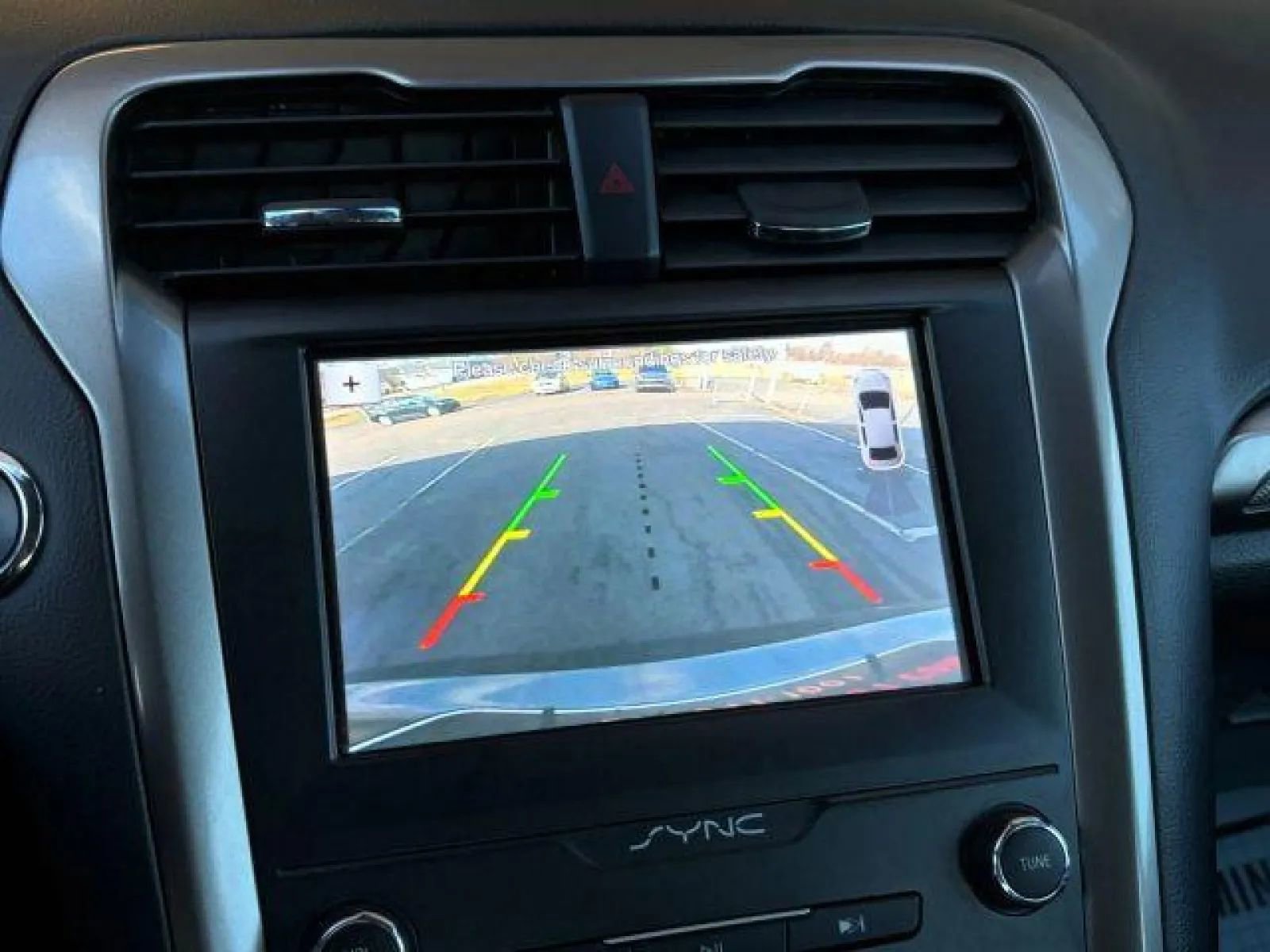 Used 2019 Ford Fusion SE image 26