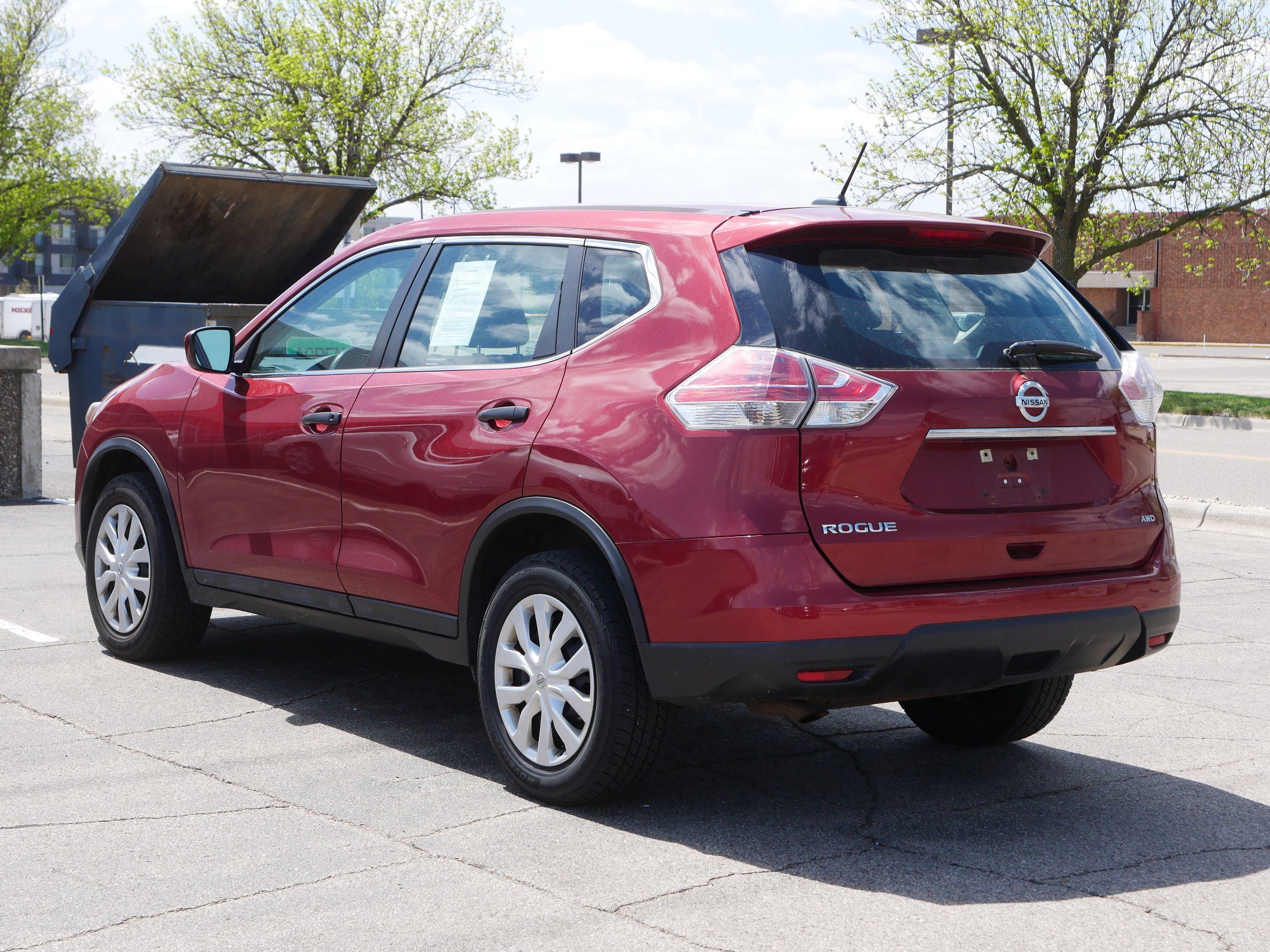 Used 2016 Nissan Rogue S AWD/4WD image 3