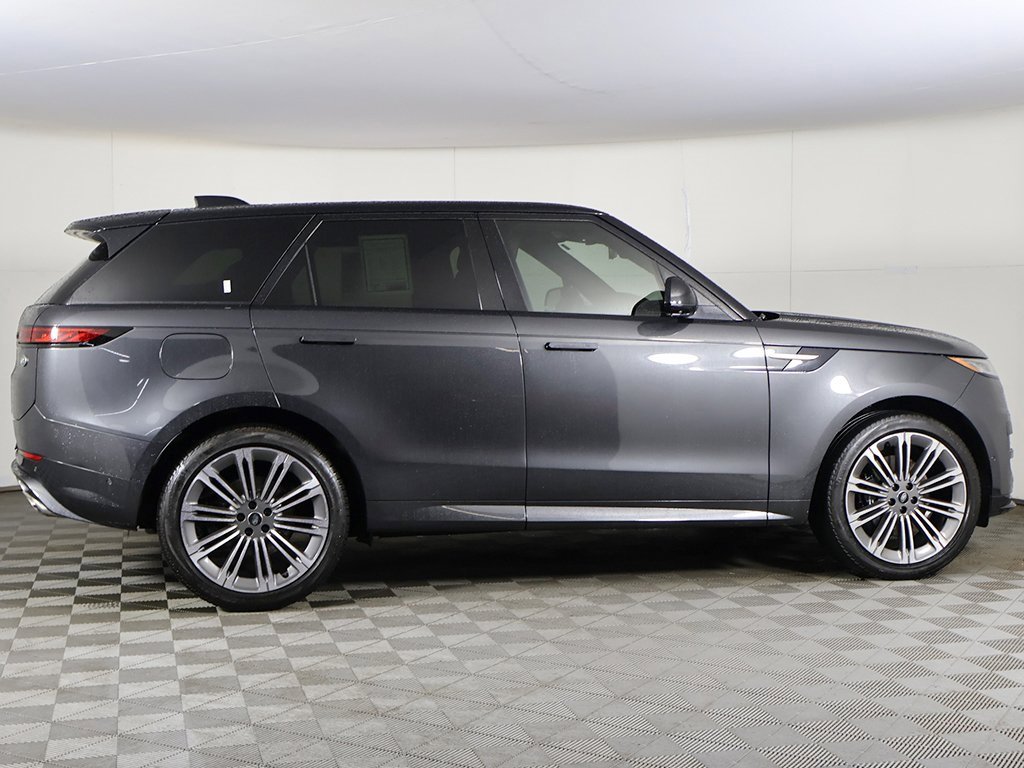Used 2023 Land Rover Range Rover Sport SE Dynamic image 21