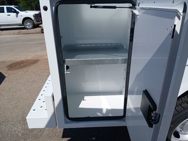 New 2026 RAM 5500 Tradesman w/ Chrome Appearance Group image 15