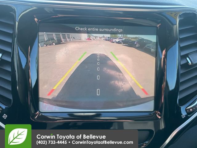 Used 2019 Jeep Cherokee Limited AWD/4WD image 13