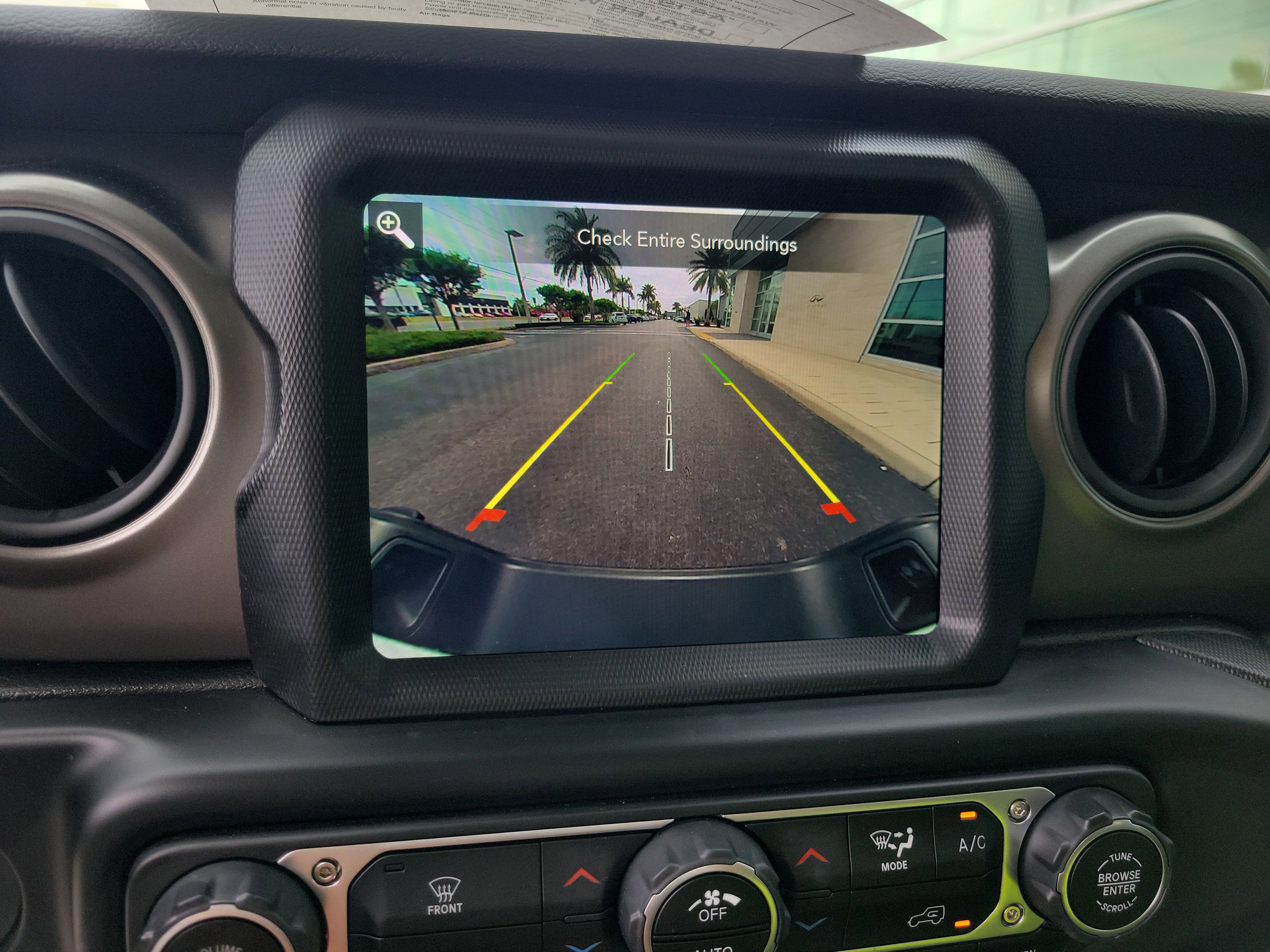 Used 2023 Jeep Gladiator Willys image 20