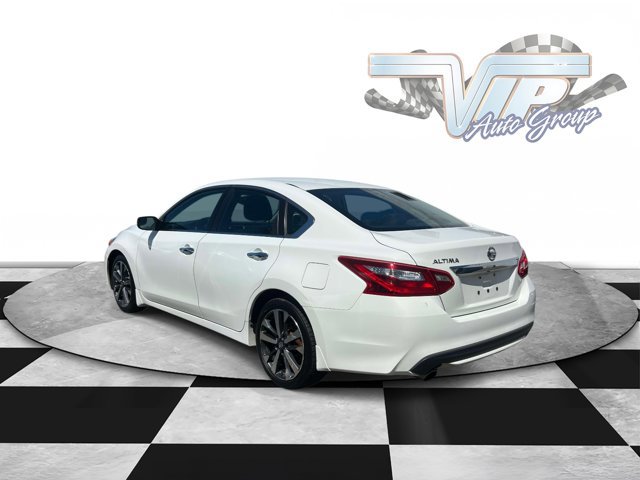 Used 2017 Nissan Altima 2.5 S w/ Power Driver Seat Package FWD image 3