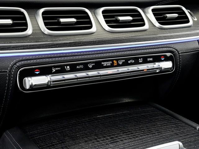 Used 2021 Mercedes-Benz GLS 580 4MATIC image 18