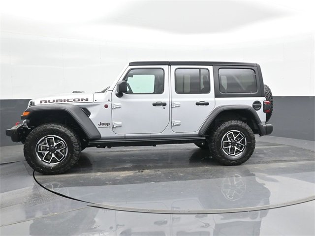 Used 2024 Jeep Wrangler Unlimited Rubicon w/ Capability Package image 9