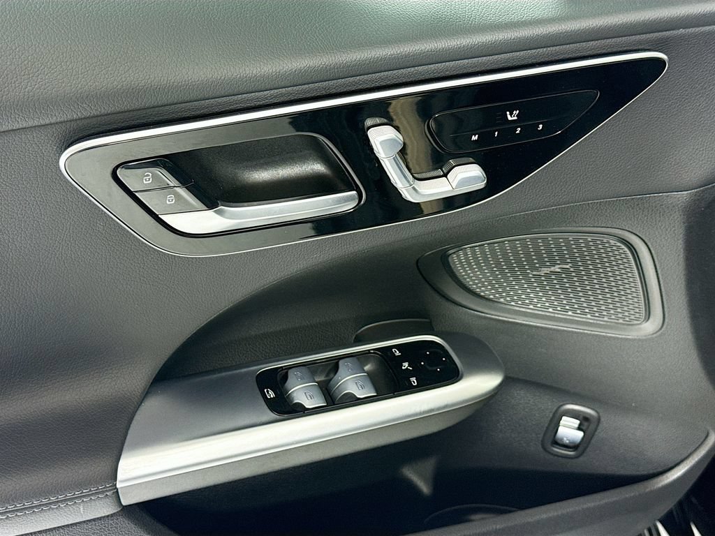 Certified 2023 Mercedes-Benz C 300 Sedan image 23