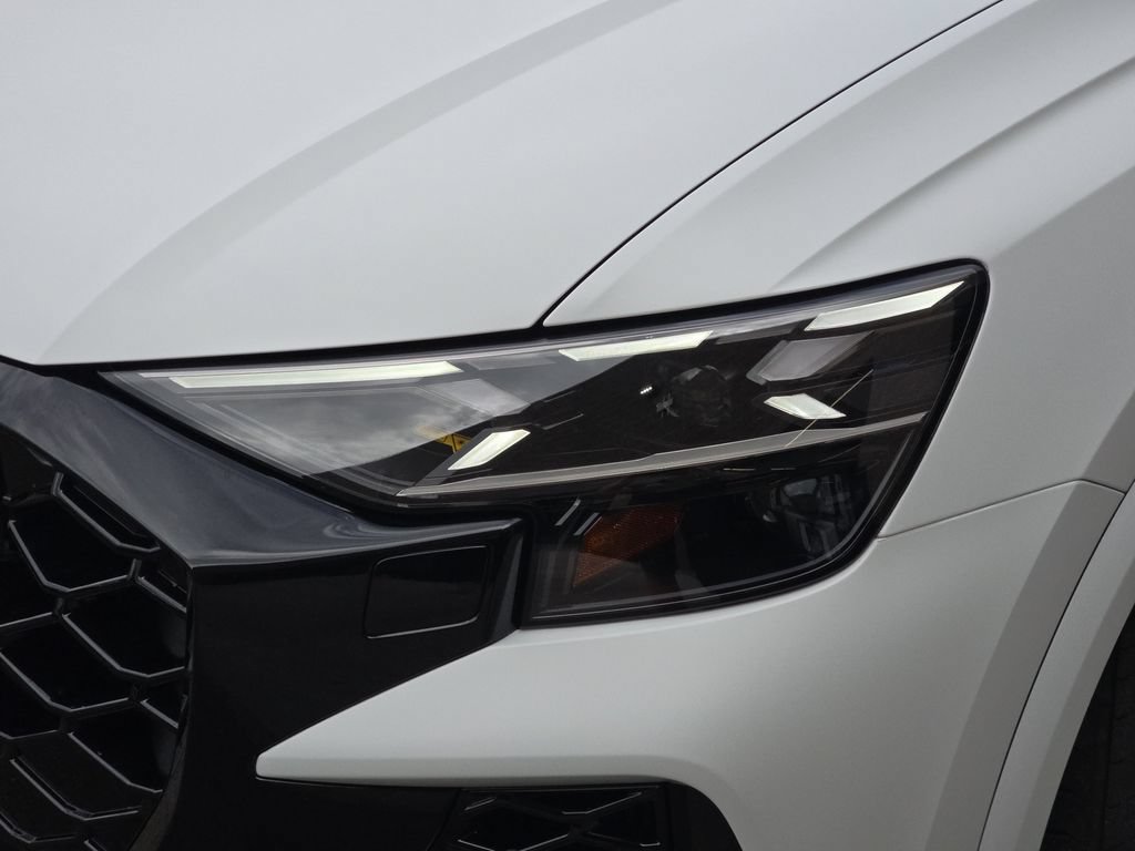 Used 2026 Audi RS Q8 performance AWD/4WD image 33