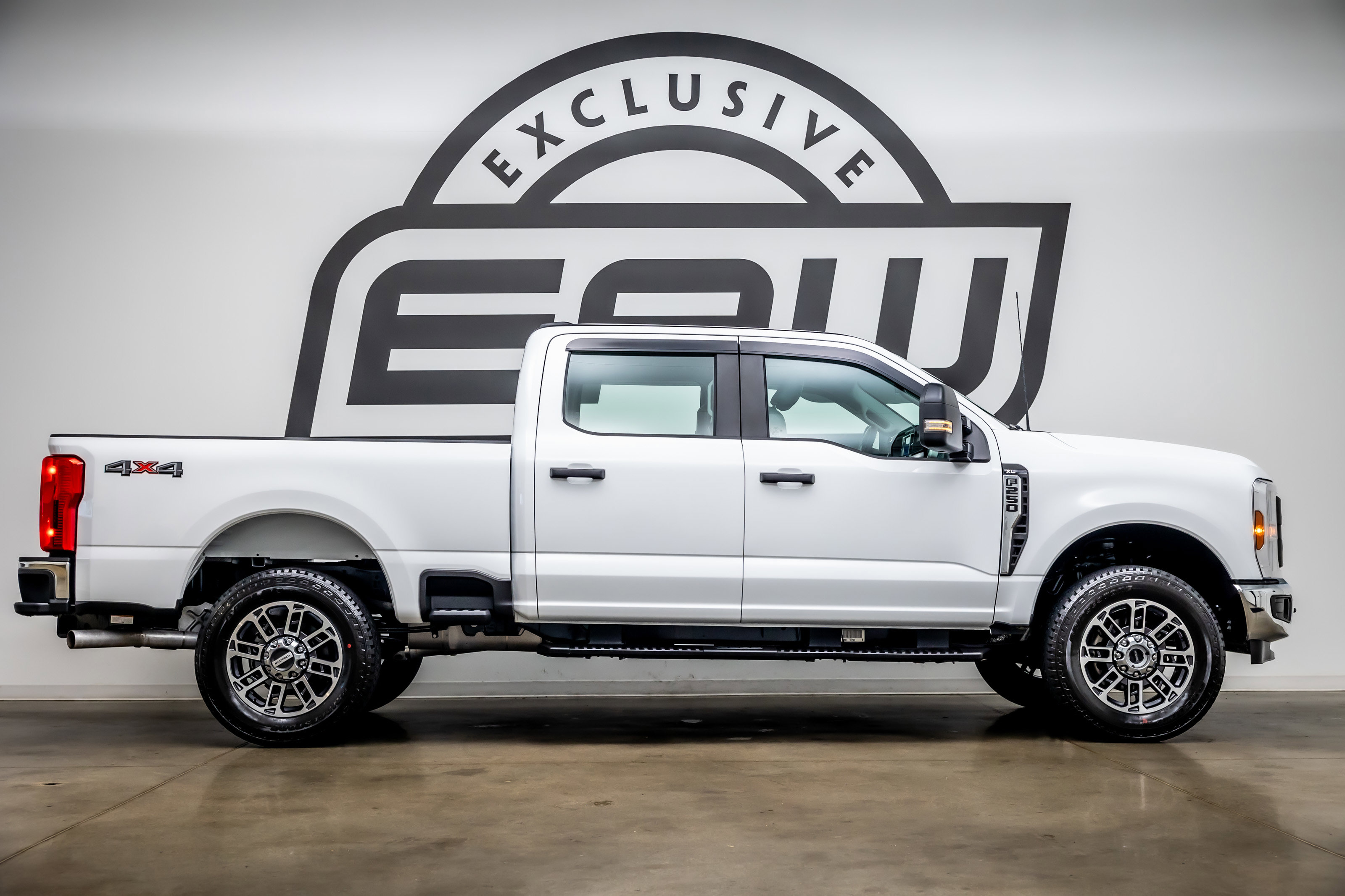 Used 2025 Ford F250 XL w/ XL Chrome Package AWD/4WD image 8