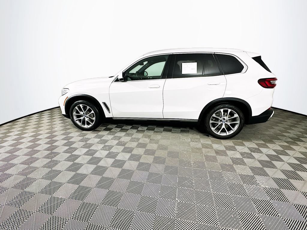 Used 2023 BMW X5 xDrive40i w/ Premium Package image 5