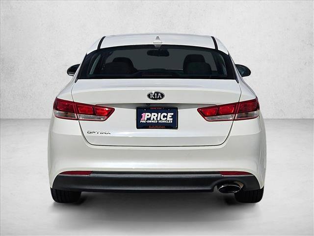 Used 2017 Kia Optima LX w/ Option Group 014 image 5