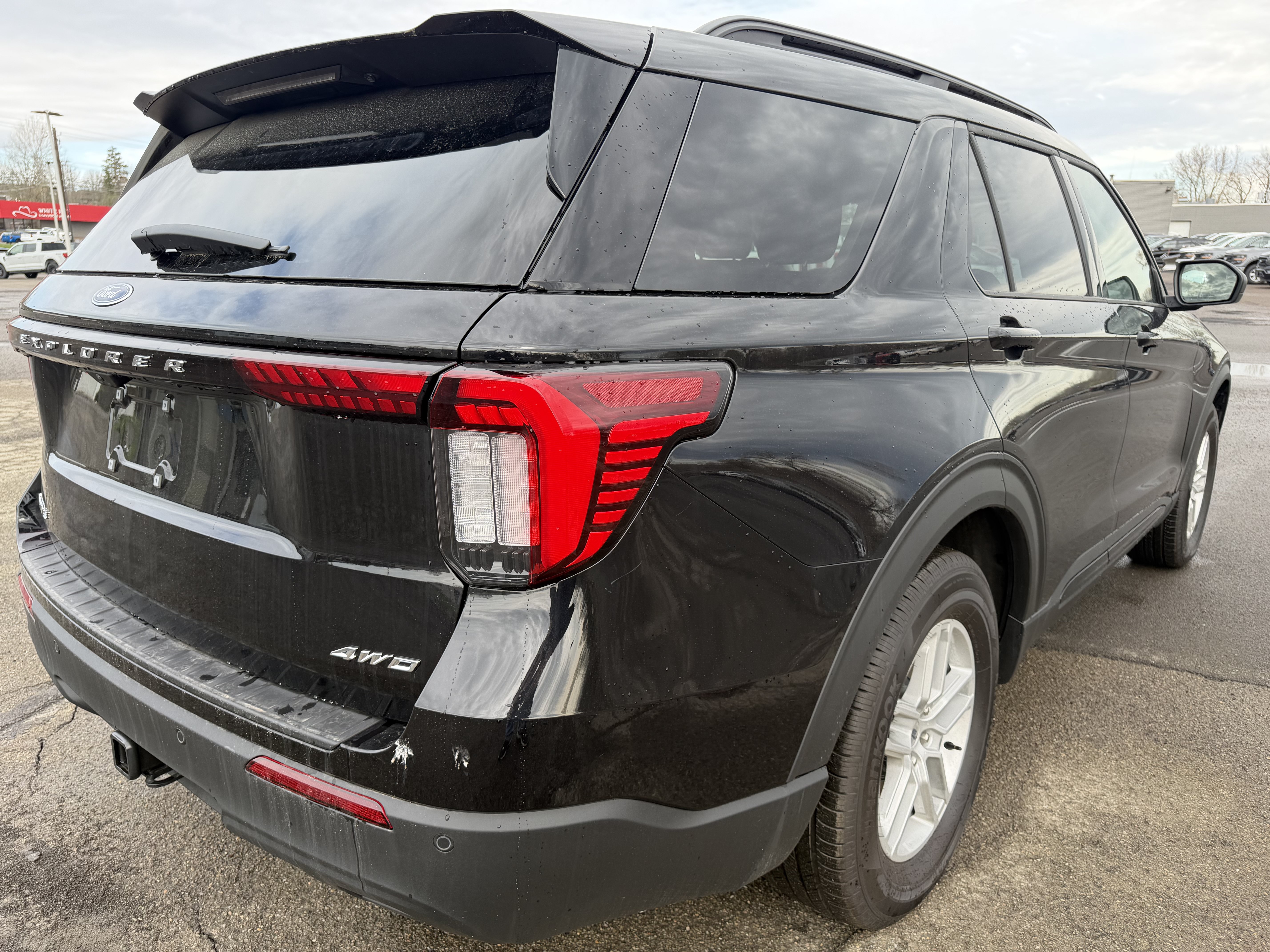 New 2026 Ford Explorer Active AWD/4WD image 2