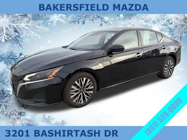 Used 2024 Nissan Altima 2.5 SV