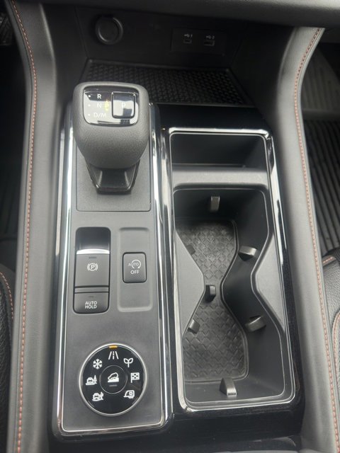 Used 2025 Nissan Pathfinder Rock Creek image 13