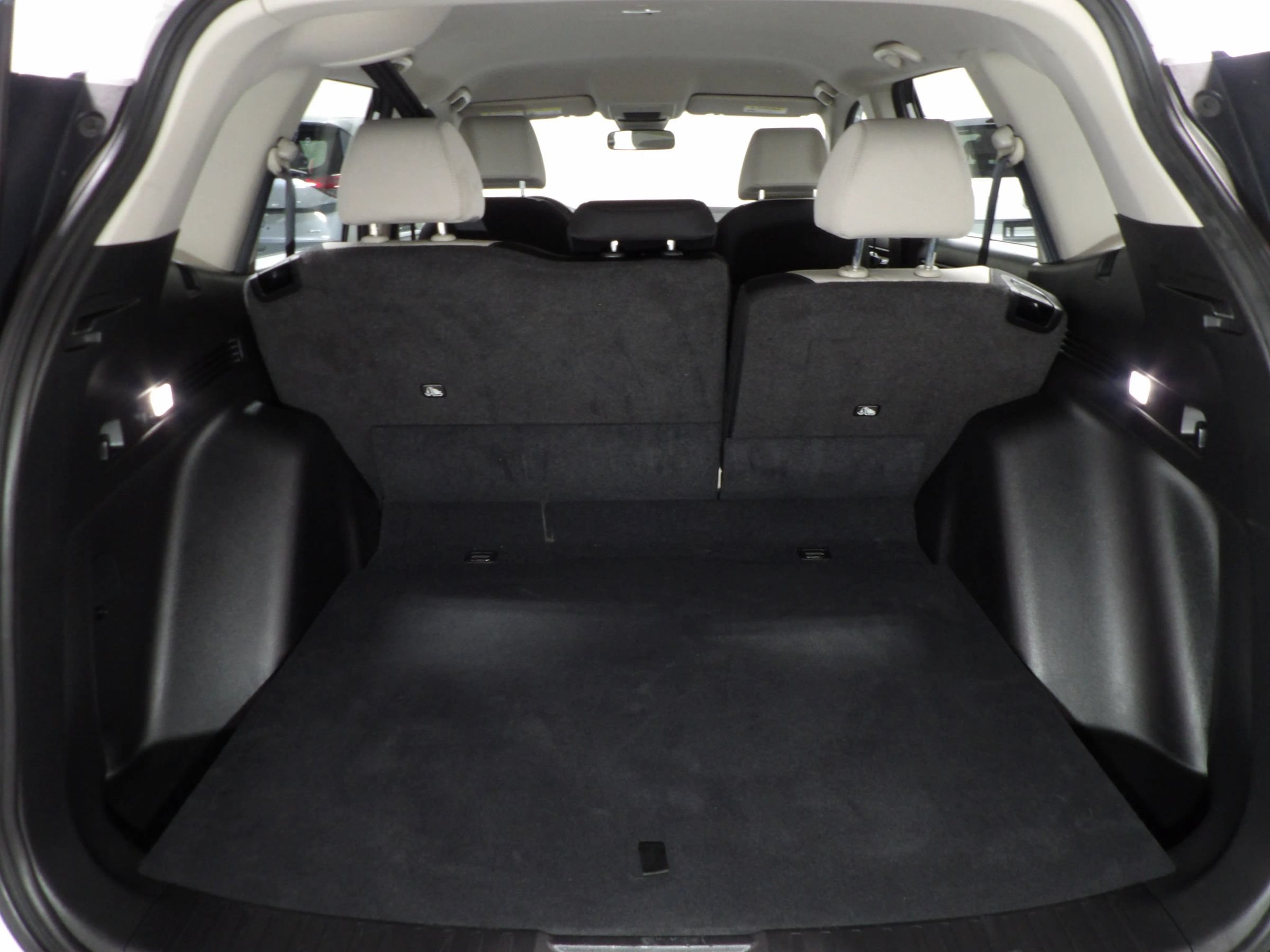 Used 2023 Honda CR-V LX image 7