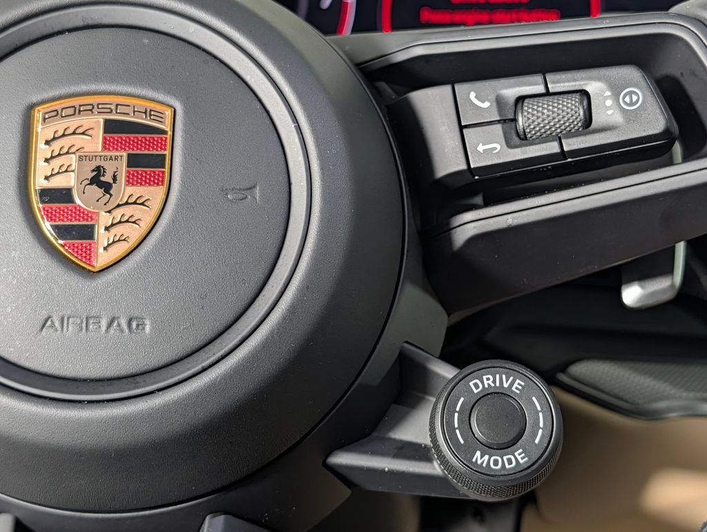 Certified 2026 Porsche Cayenne Coupe AWD/4WD image 37